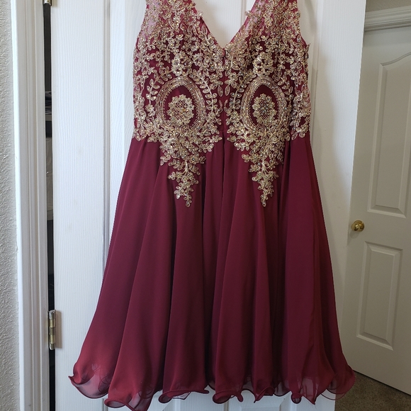Prom dress - Picture 3 of 3